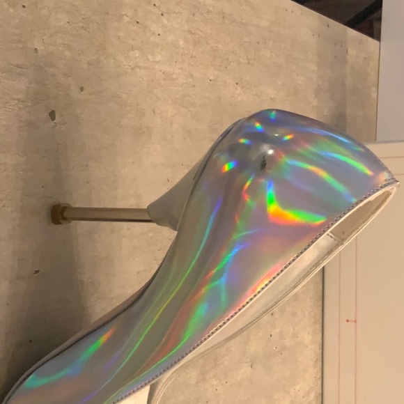 Alexander McQueen Silver Holo Heels - Picture 5 of 9